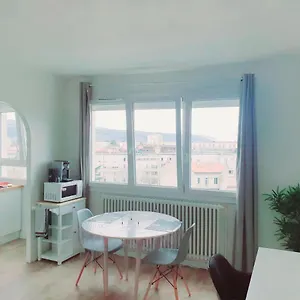 t1-centre-de-valence.hotels-rhonealpes.com/