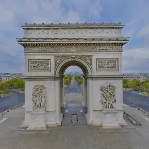 charmant-studio-champs-elysees-75008.fr-paris.fr/